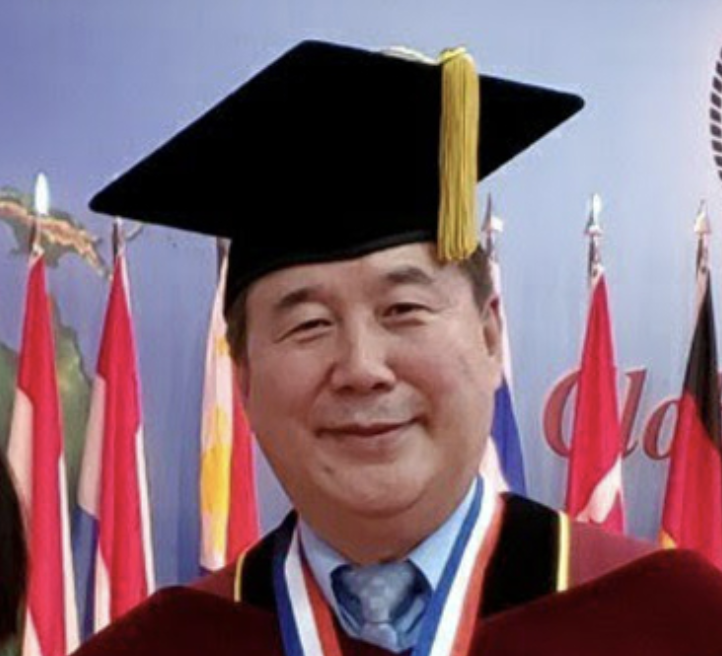 Dr. Richard S Choi